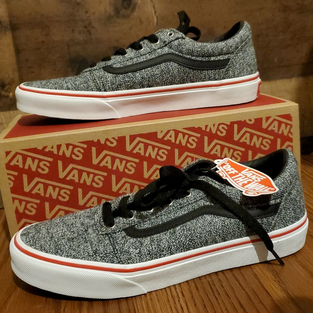 NEW Vans Ward Skate Shoes Sneakers Soft Grunge Black White Size 7